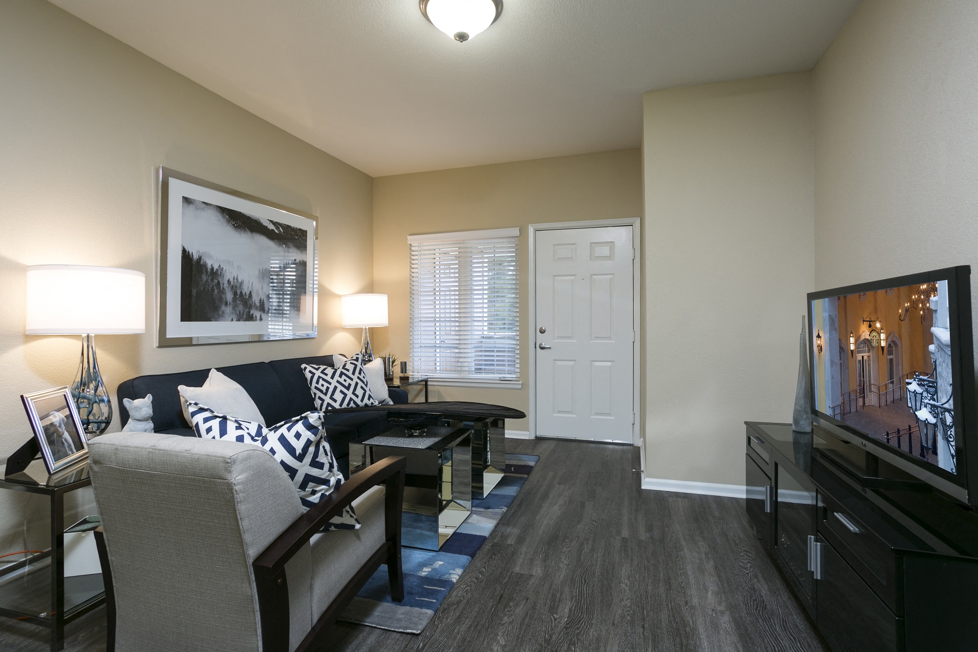 Photos of Crestone Apartments in Aurora, CO Photos